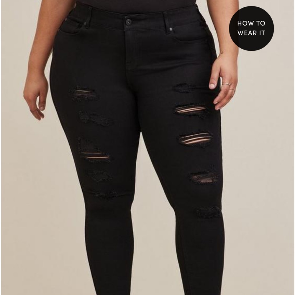 Bombshell Skinny Premium Stretch High-Rise Destructed Jean